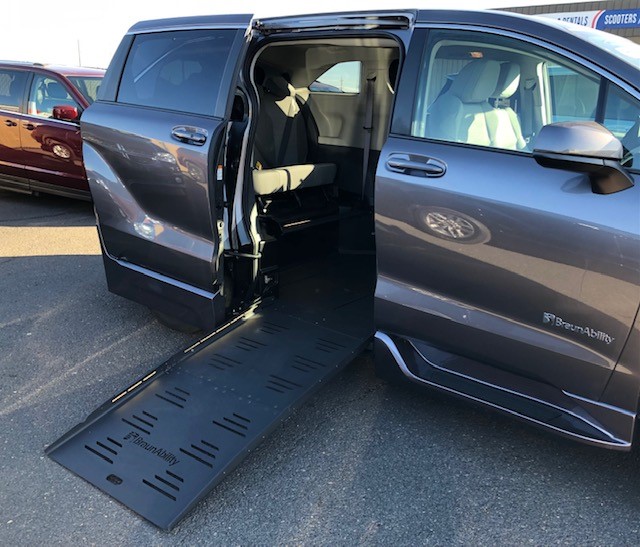 (PS137495A) 2023 Toyota Sienna