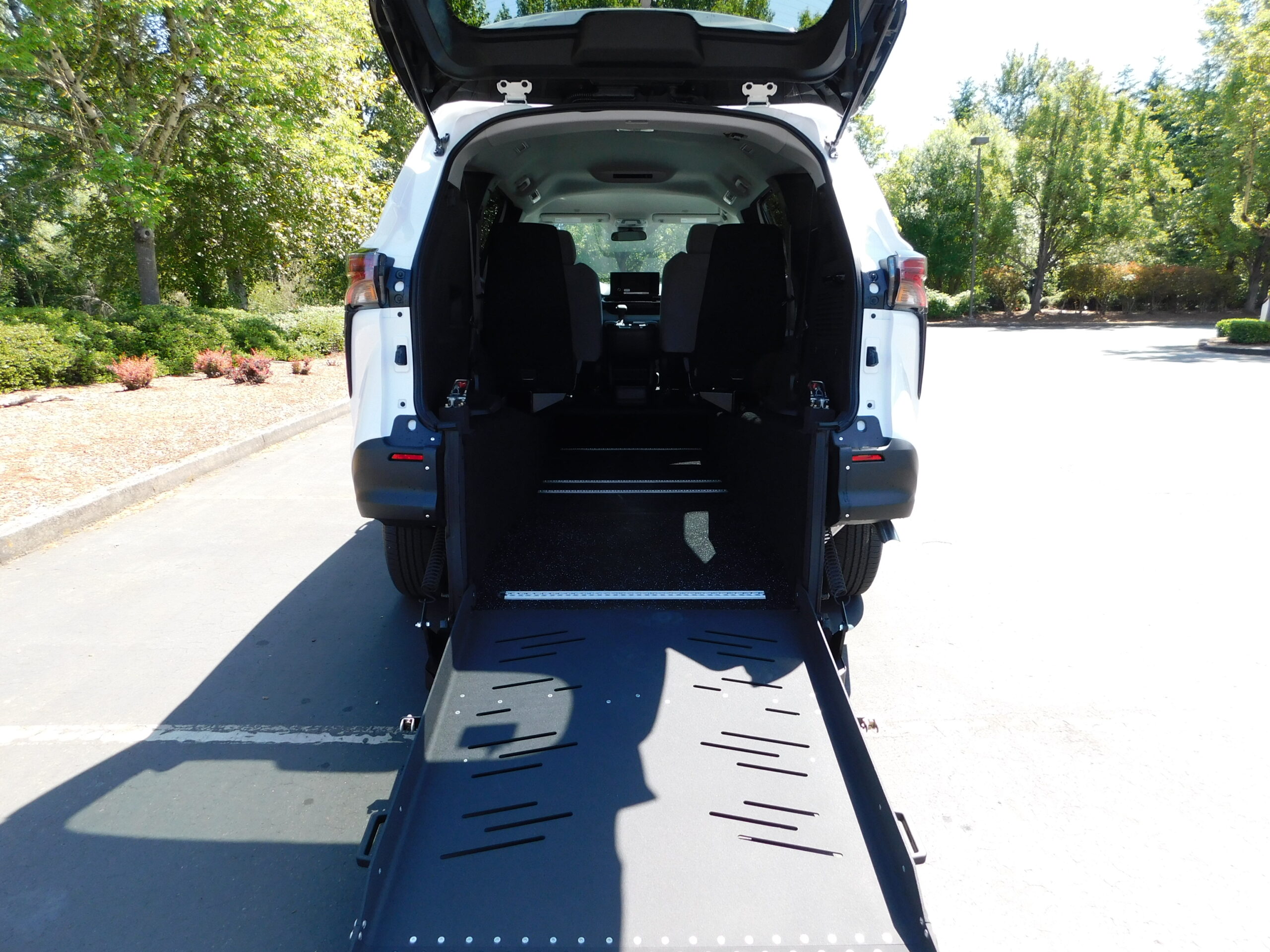 (SS255776) 2025 Toyota Sienna